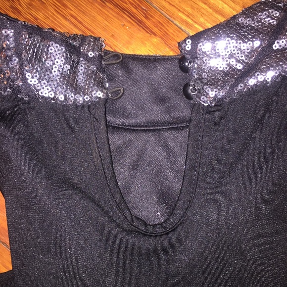 #Loomis #Sequins CropTop-Hot Shorts - #Chic - Picture 3 of 3